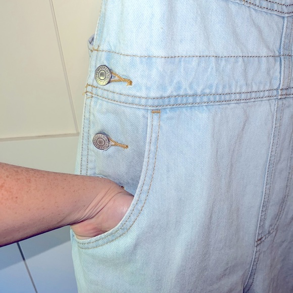 NWOT precious Levi Overalls!!! - Picture 12 of 16